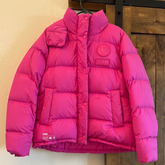 lululemon athletica Vibrant Pink Women's Puffer Jacket - Picture 1 of 5